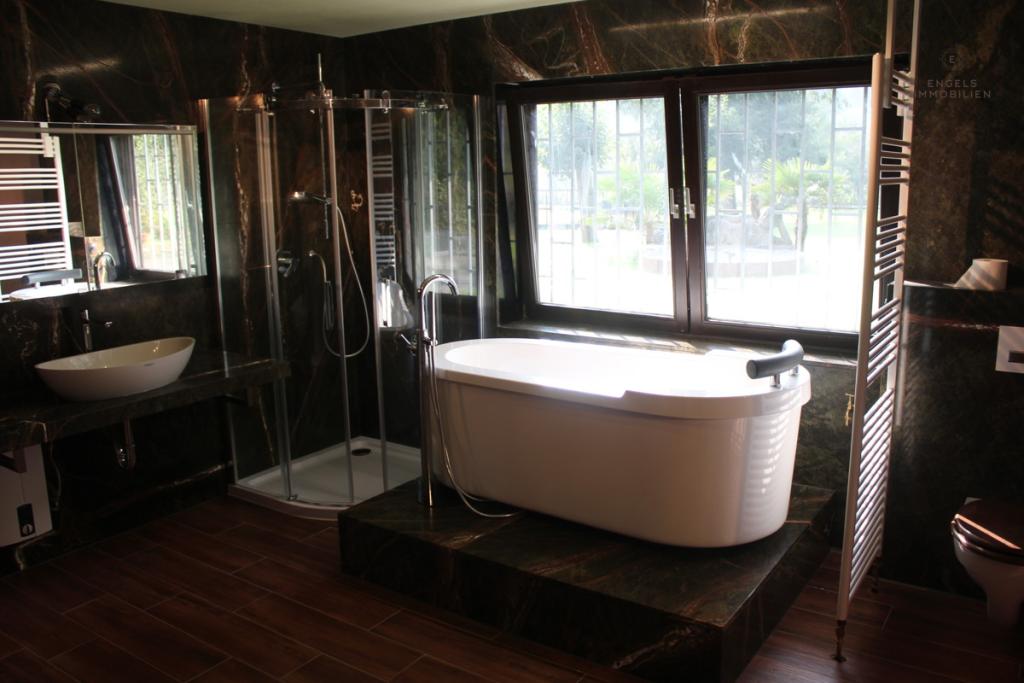 Badezimmer Erdgeschoss