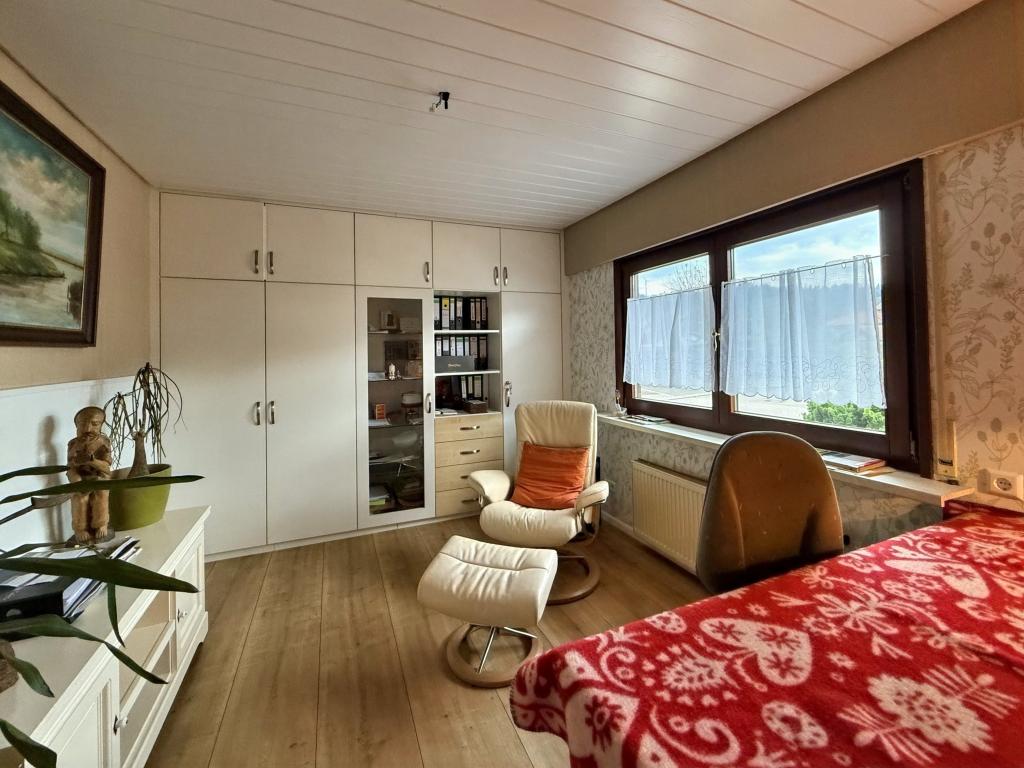 Büro EG