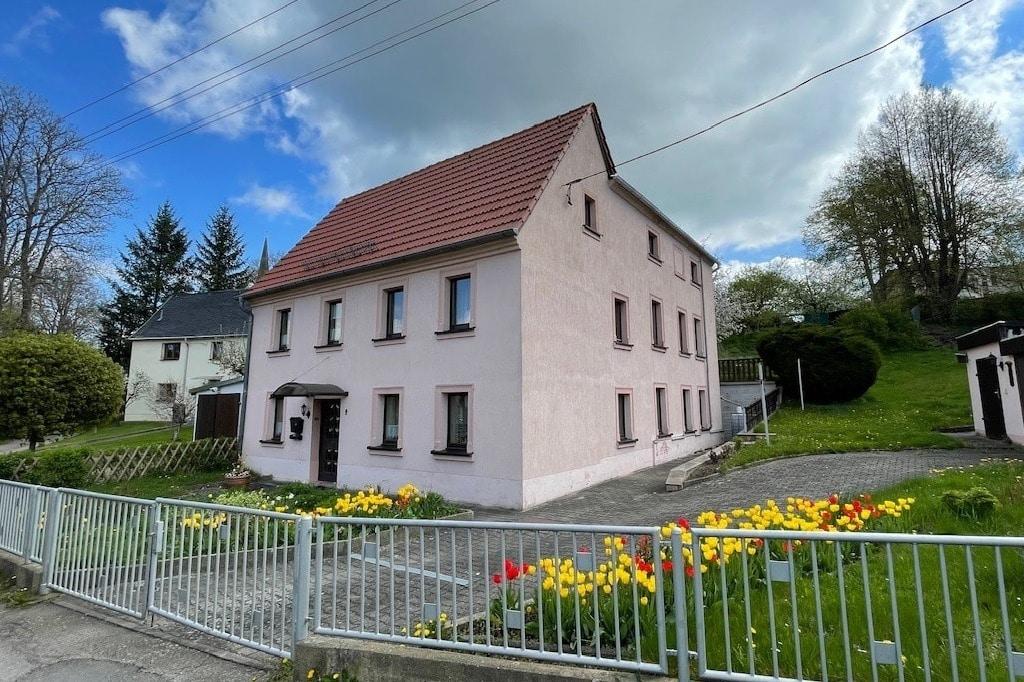Straßenansicht