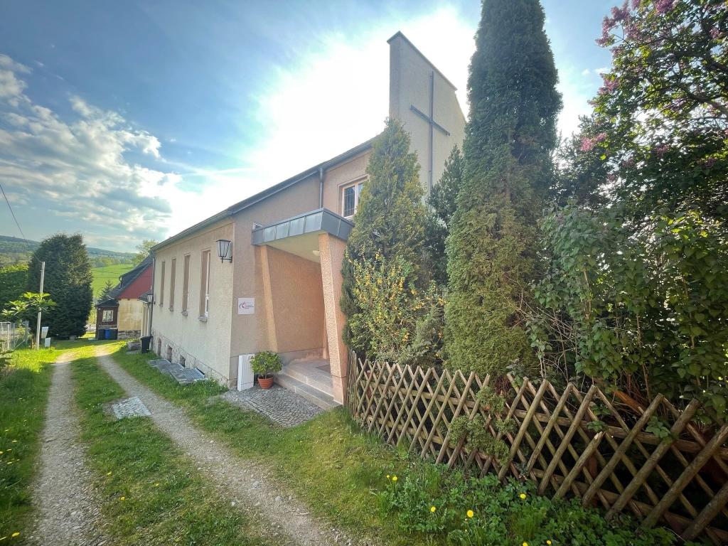 Außen Kirche_1