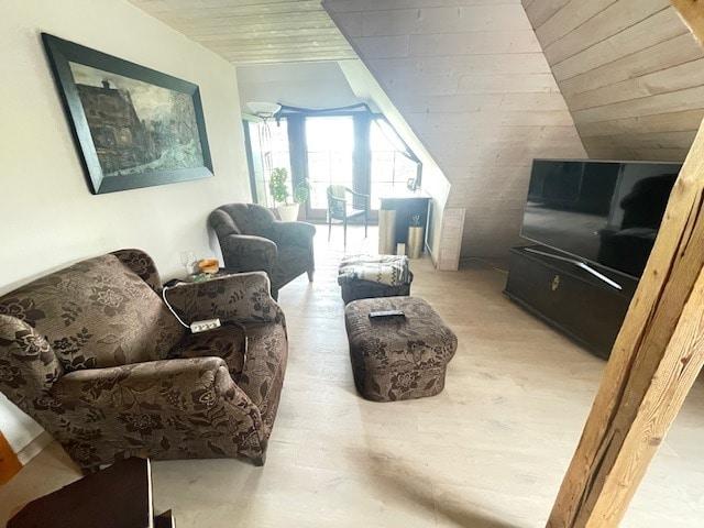 Wohnzimmer mit Blick nach Z