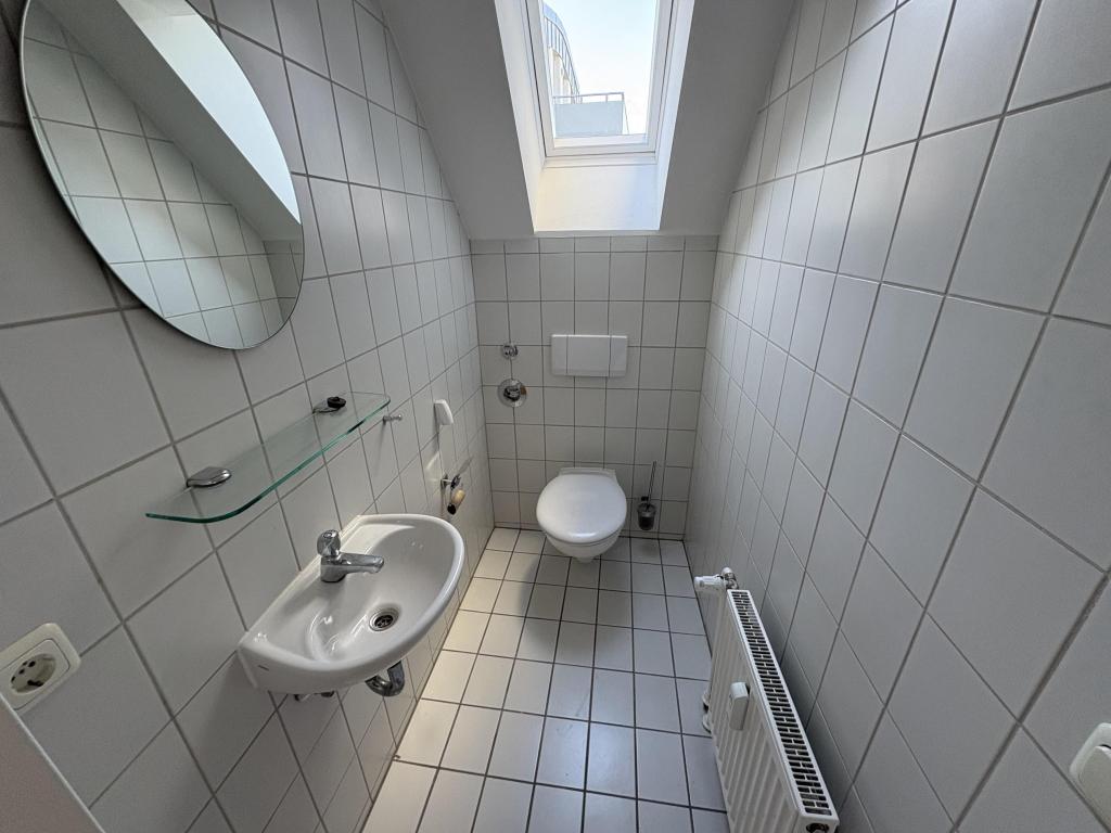 Helle Maisonette- Wohnung mit großem Balkon - Zwickau - Photo 5