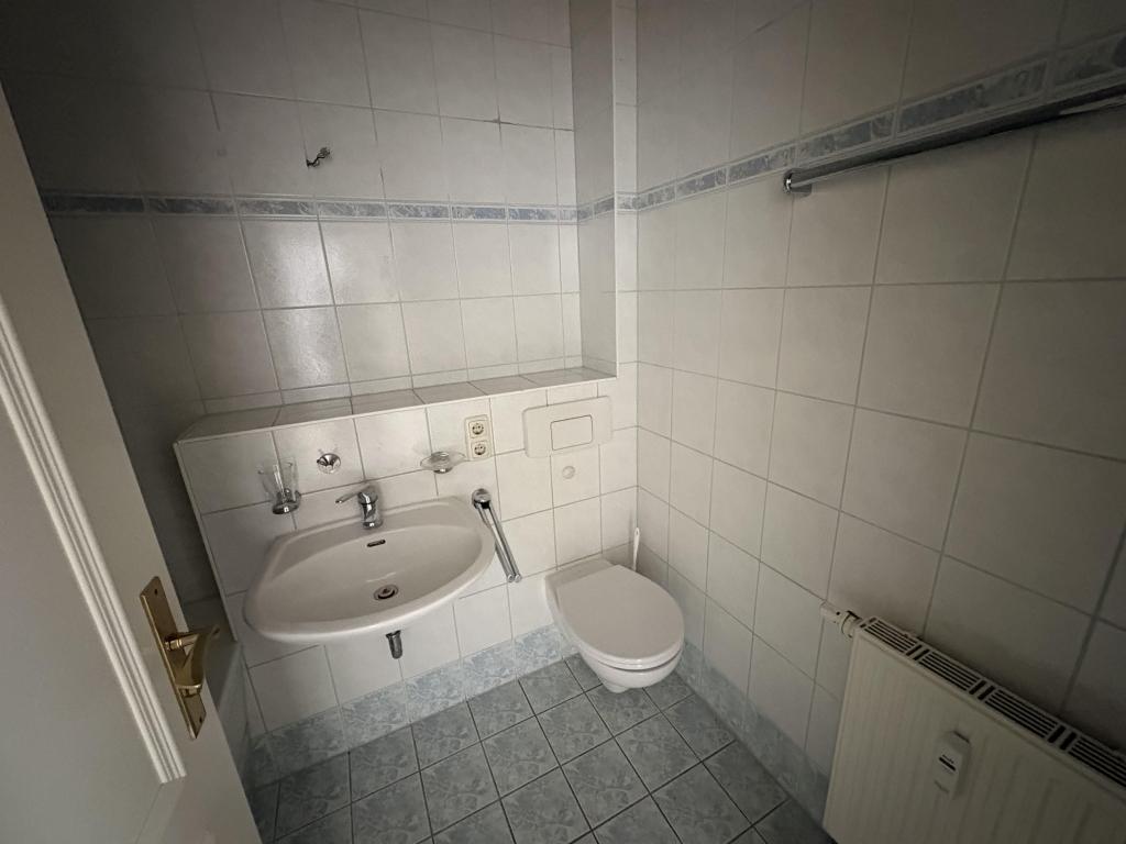 Große Drei-Raum-Wohnung mit Balkon in zentraler Lage - Zwickau - Photo 3