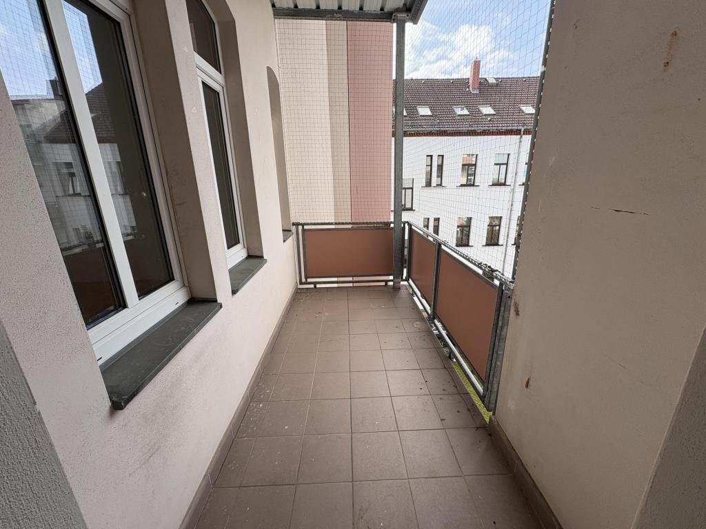 Große Drei-Raum-Wohnung mit Balkon in zentraler Lage - Zwickau - Photo 5