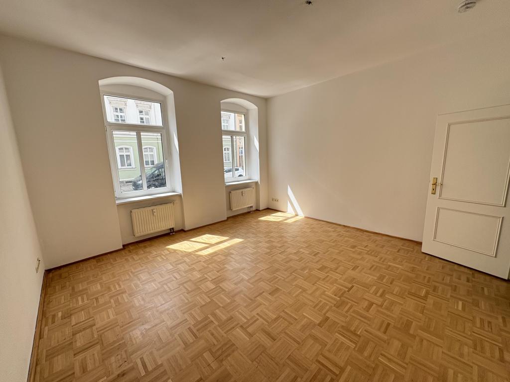 Charmante Drei-Raum-Wohnung mit Terrasse in Zwickau - Photo 1