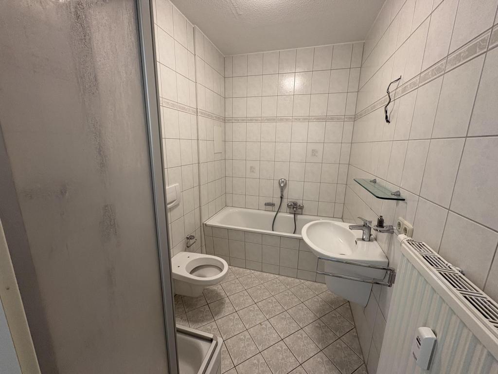 Charmante Drei-Raum-Wohnung mit Terrasse in Zwickau - Photo 4