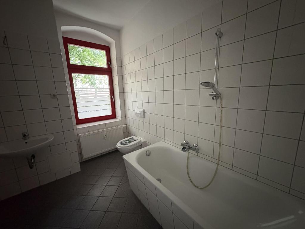 Gemütliche Drei-Raum-Wohnung mit Balkon in Zwickau - Photo 3