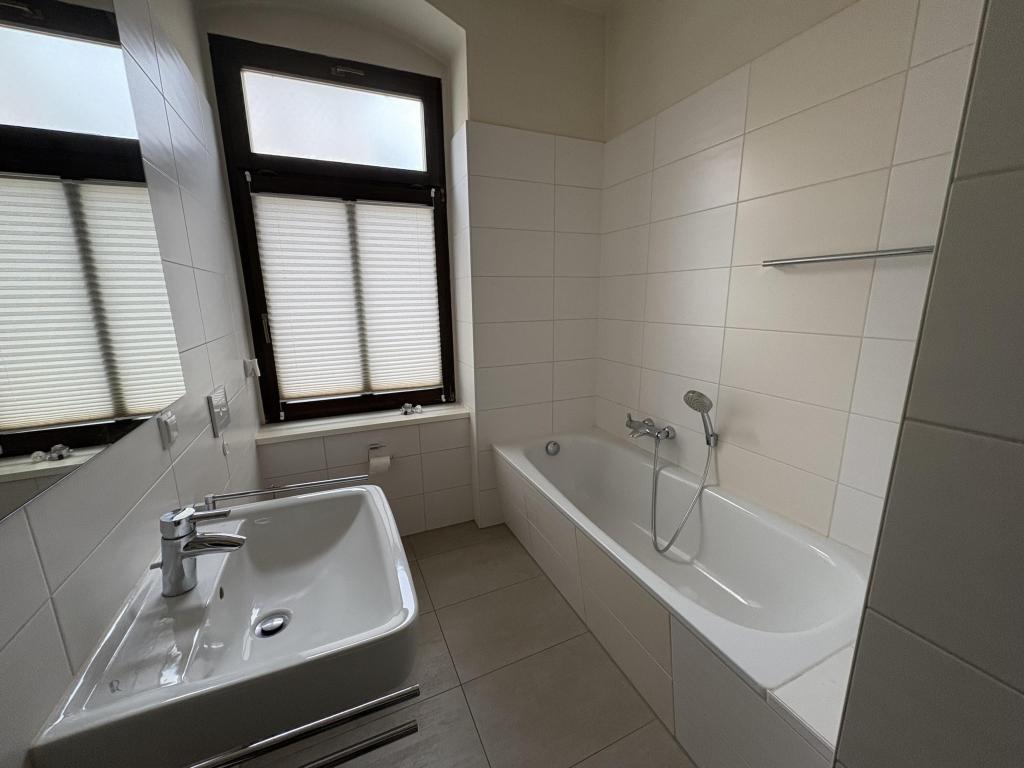 Helle Drei-Raum-Wohnung mit modernem Badezimmer - Foto 4