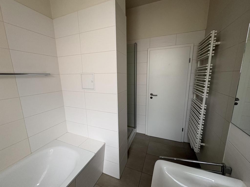 Helle Drei-Raum-Wohnung mit modernem Badezimmer - Foto 5