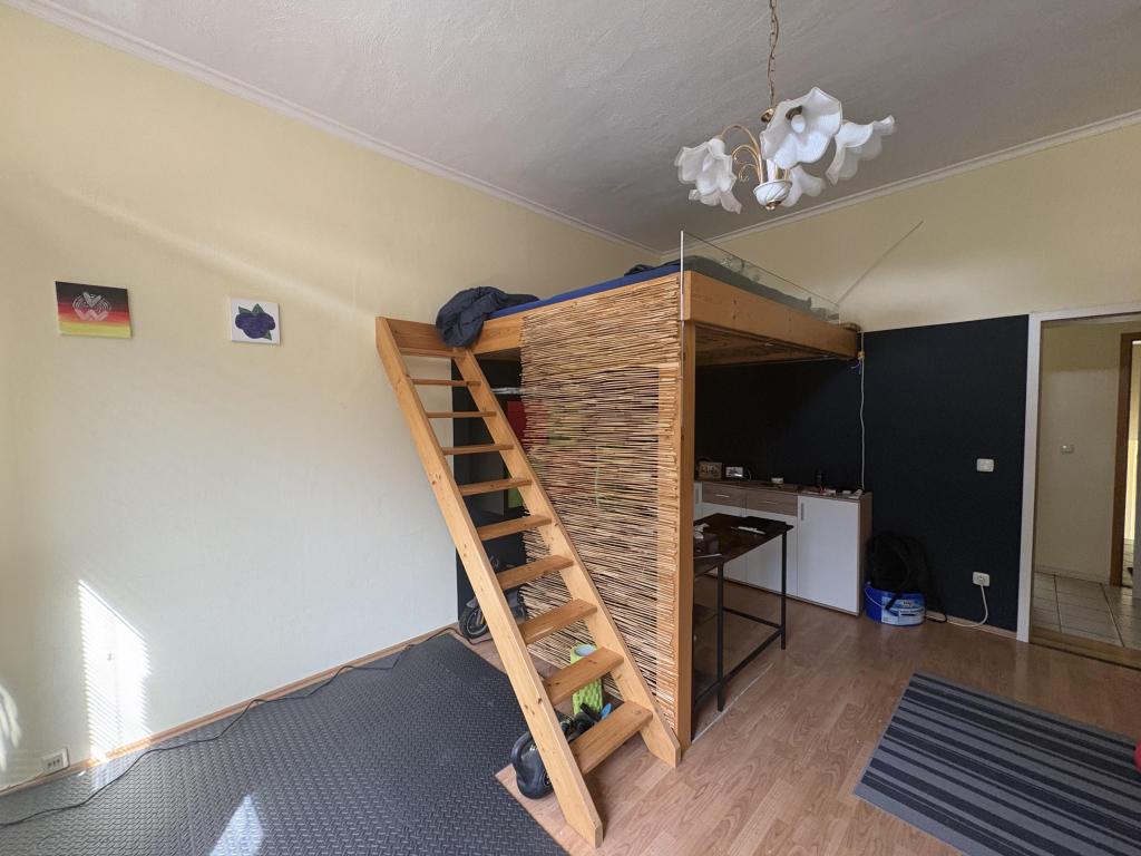 Ein-Raum-Wohnung mit Einbauküche und Hochbett in Zwickau - Photo 2
