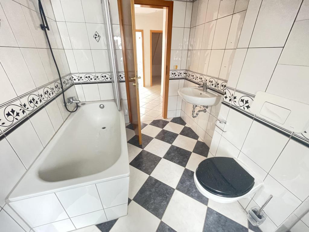 Helle 3-Raum-Wohnung mit schönem Balkon in Zwickau - Foto 1