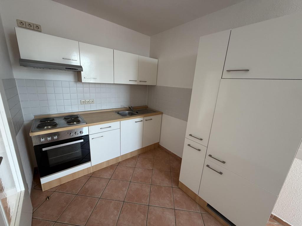 Helle Einraumwohnung mit Einbauküche in bekannter Stadtlage - Photo 1