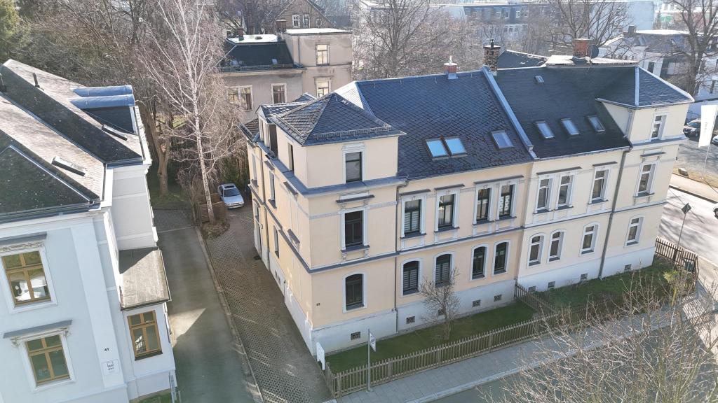 Zwei-Raum-Maisonette-Wohnung mit offenem Grundriss - Photo 2