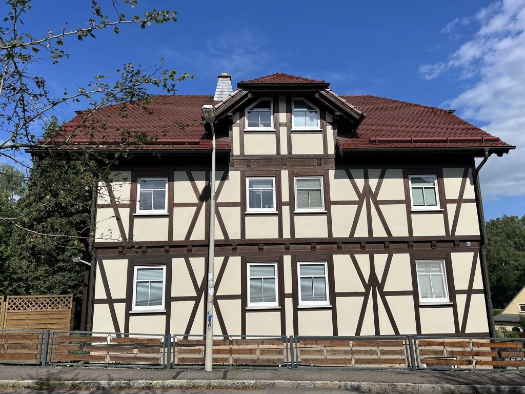 Zwei-Raum-Wohnung in ruhiger Siedlungslage mit eigenem Garten - Photo 1
