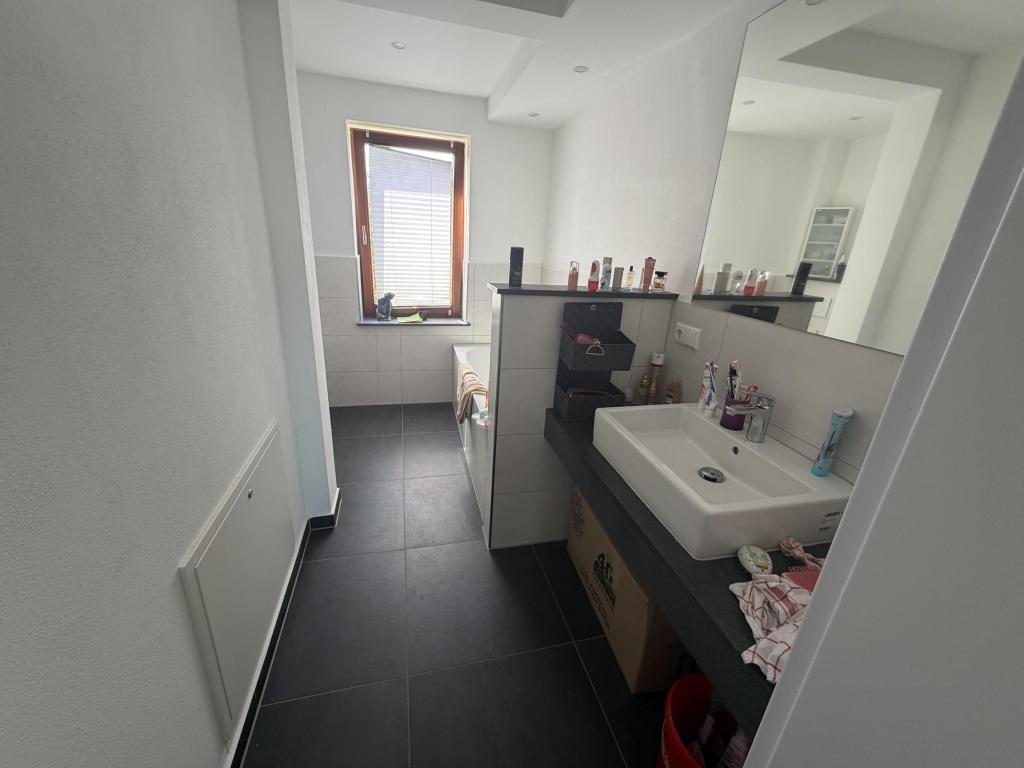 Großzügige 4-Raum-Wohnung in ruhiger Siedlungslage - Photo 4
