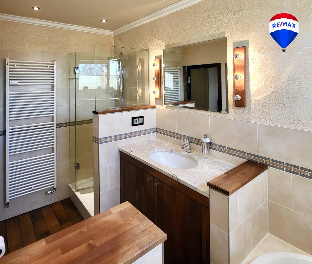 Mediterran gestaltetes Bad