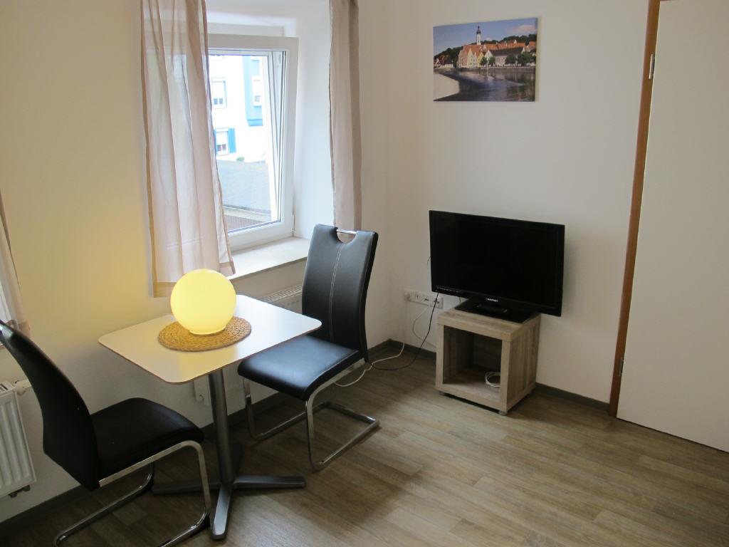 Helles, modern möbliertes Appartement in zentrumsnaher Lage Augsburgs - Foto 1