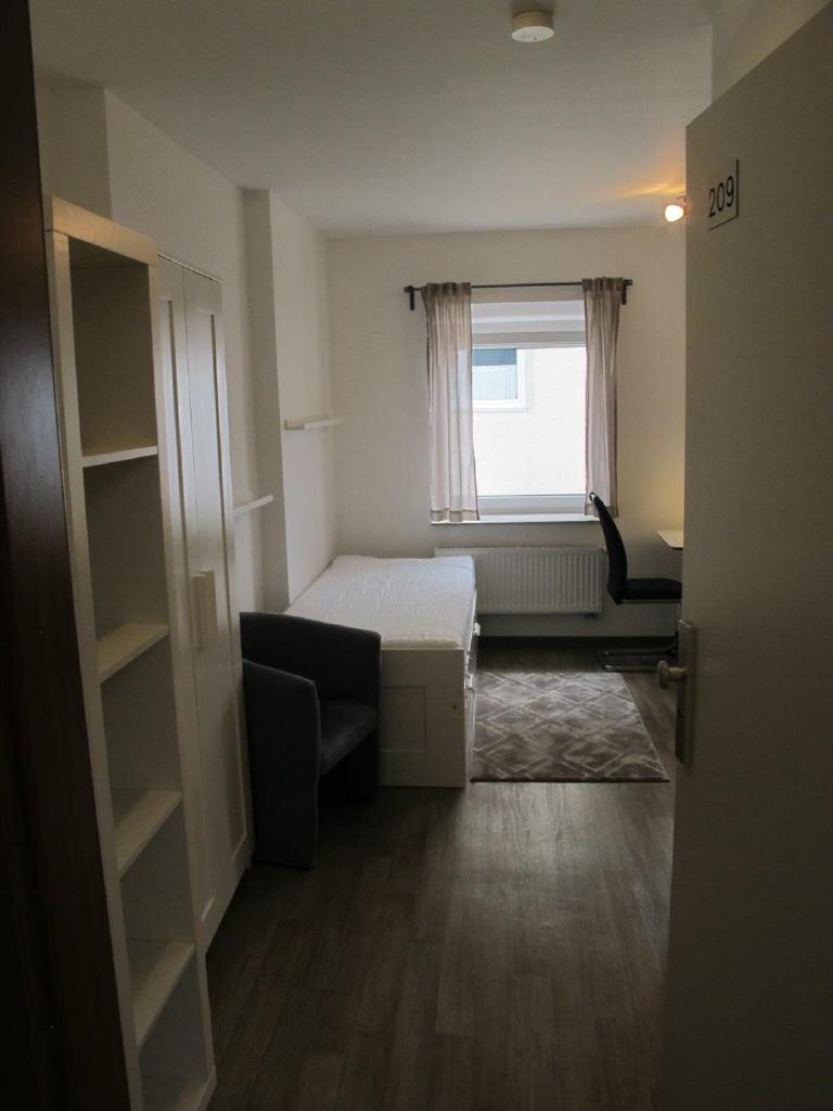 Helles, modern möbliertes Appartement in zentrumsnaher Lage Augsburgs - Foto 3