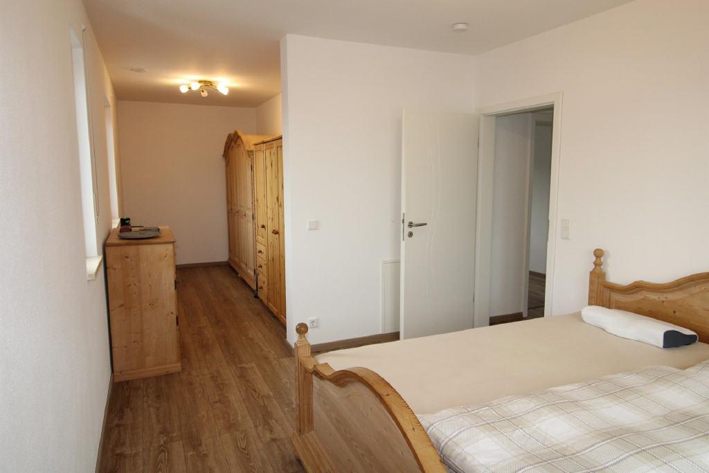 Schlafzimmer inkl. Ankleide