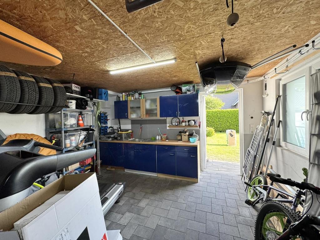 Hobbywerkstatt im Hinterbereich der Garage