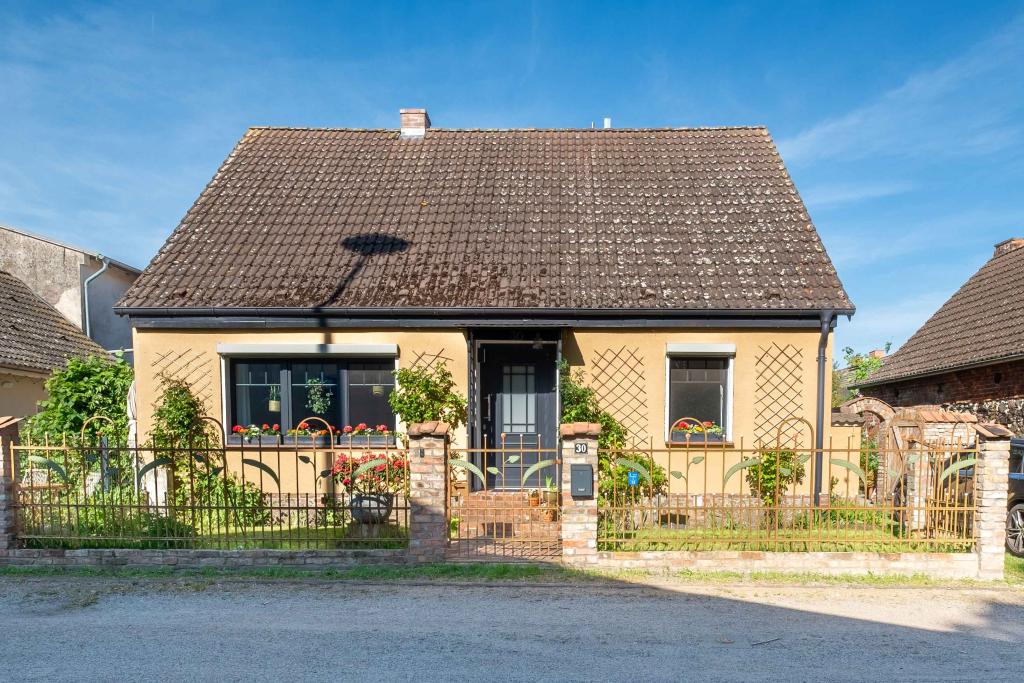 Hausansicht (frontal)
