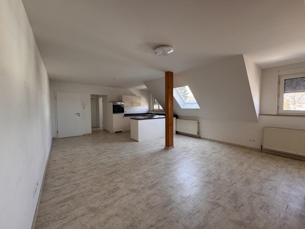 Renovierte 4-Zimmerwohnung in Crailsheim zur Miete ab sofort frei! - Photo 1