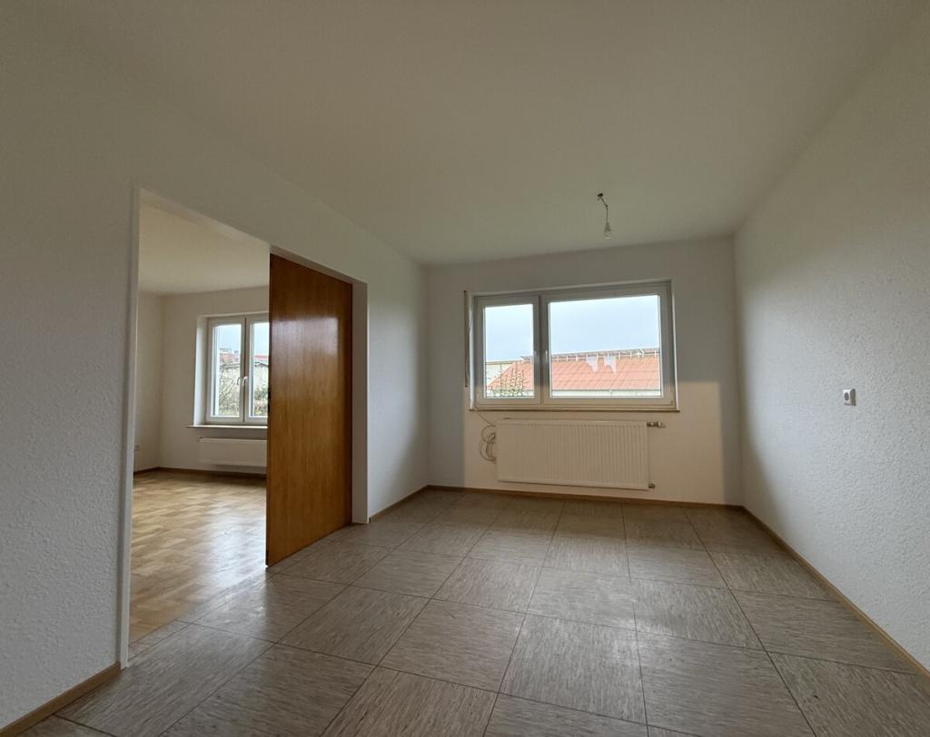 Frisch renovierte EG-Wohnung mit Garten und viel Fläche zum mieten - Foto 1