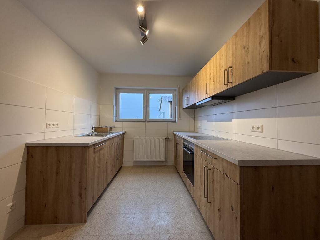 Frisch renovierte EG-Wohnung mit Garten und viel Fläche zum mieten - Foto 5