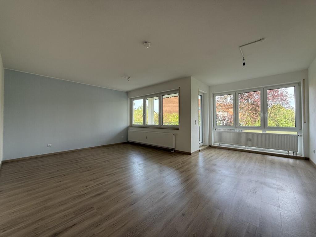 renovierte 3-Zimmer EG-Wohnung mit Terrasse, in Satteldorf ab sofort frei! - Photo 1