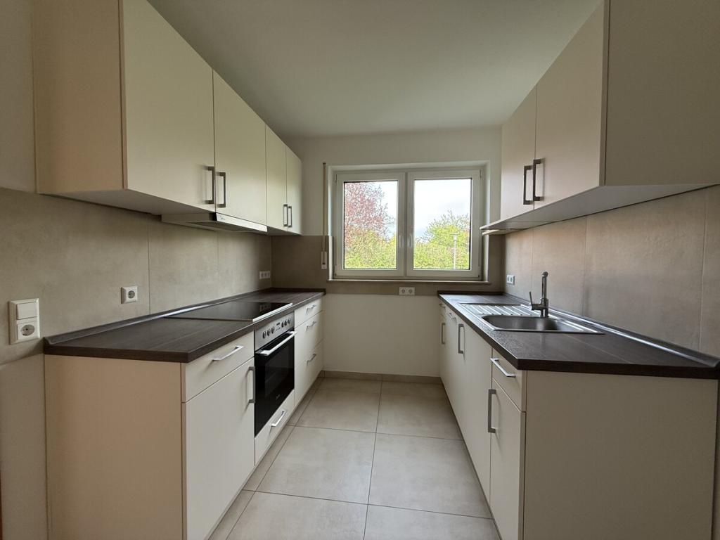 renovierte 3-Zimmer EG-Wohnung mit Terrasse, in Satteldorf ab sofort frei! - Photo 2