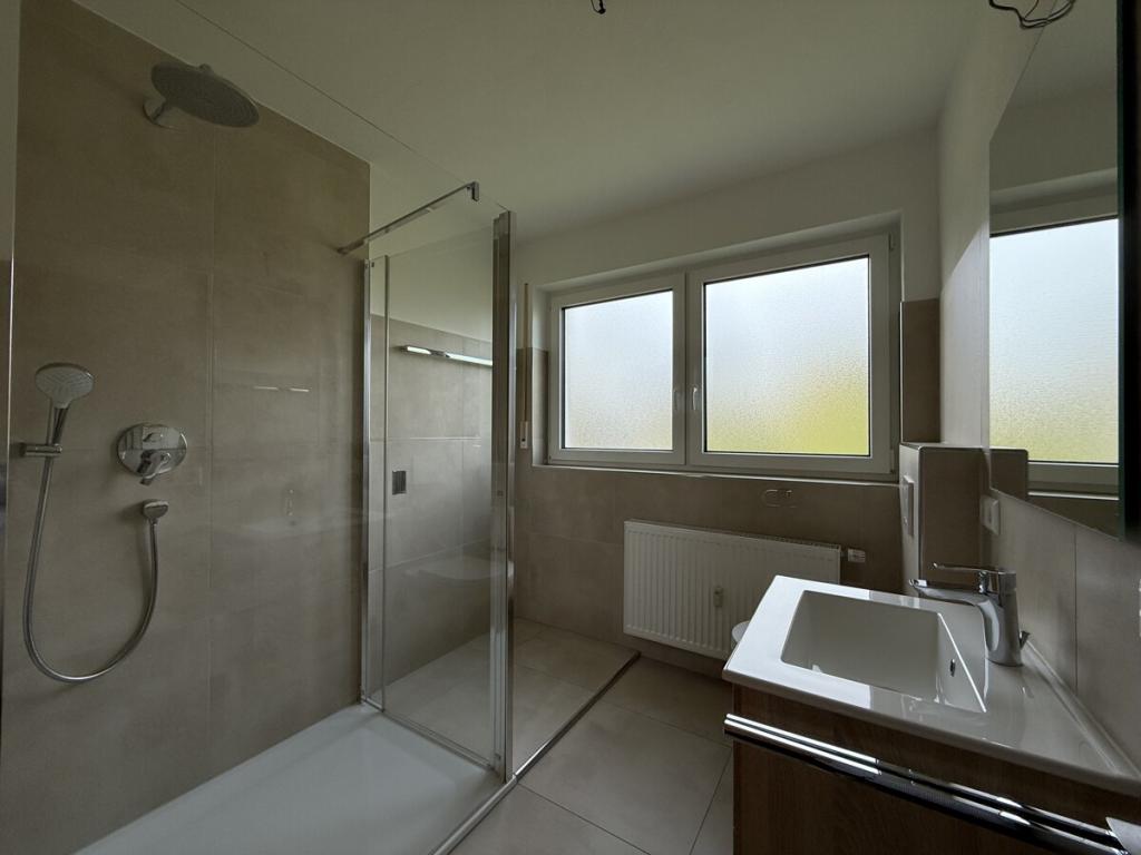 renovierte 3-Zimmer EG-Wohnung mit Terrasse, in Satteldorf ab sofort frei! - Photo 3