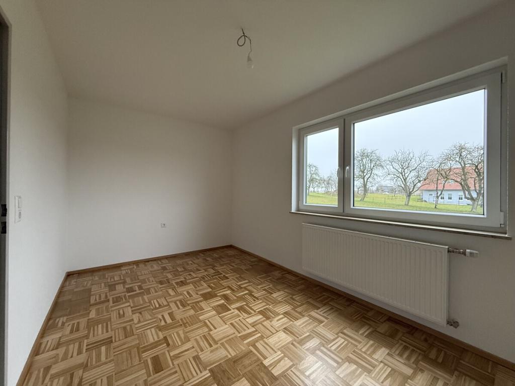 Frisch renovierte Wohnung im 1. OG zum mieten - Foto 3