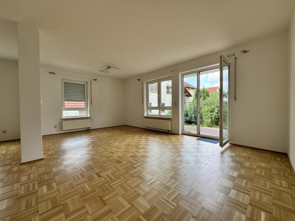 Gemütliche Doppelhaushälfte mit Garage, Stellplatz und Garten - Foto 2