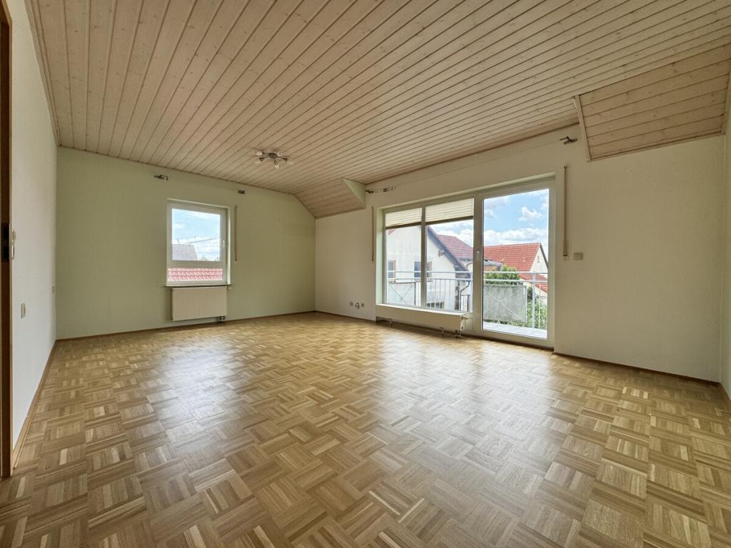 Gemütliche Doppelhaushälfte mit Garage, Stellplatz und Garten - Foto 1