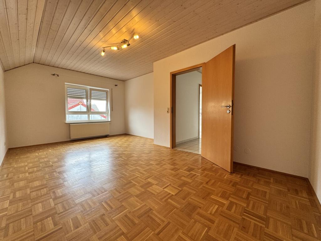 Gemütliche Doppelhaushälfte mit Garage, Stellplatz und Garten - Foto 5