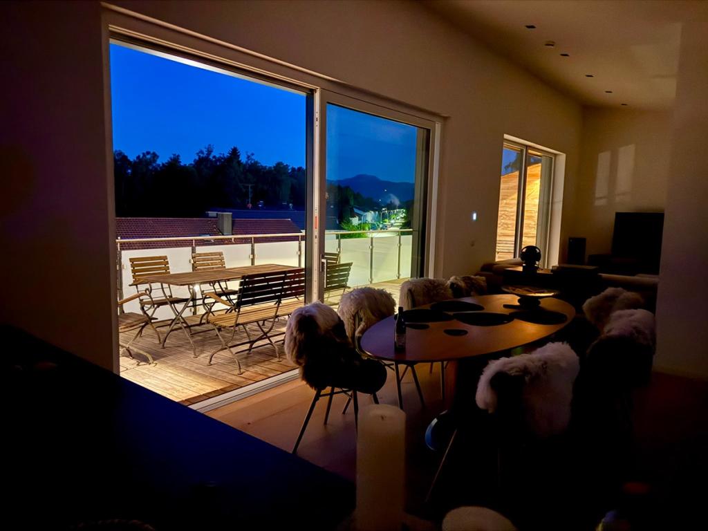 Penthouse mit Bergblick in Kolbermoor - Photo 2