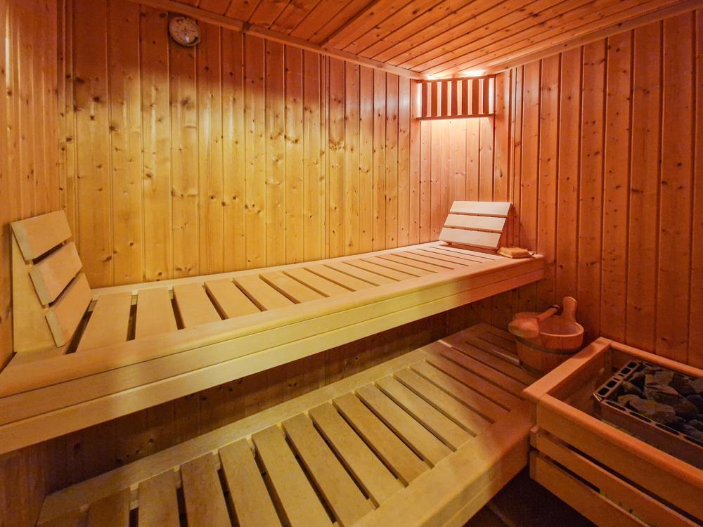Keller Sauna