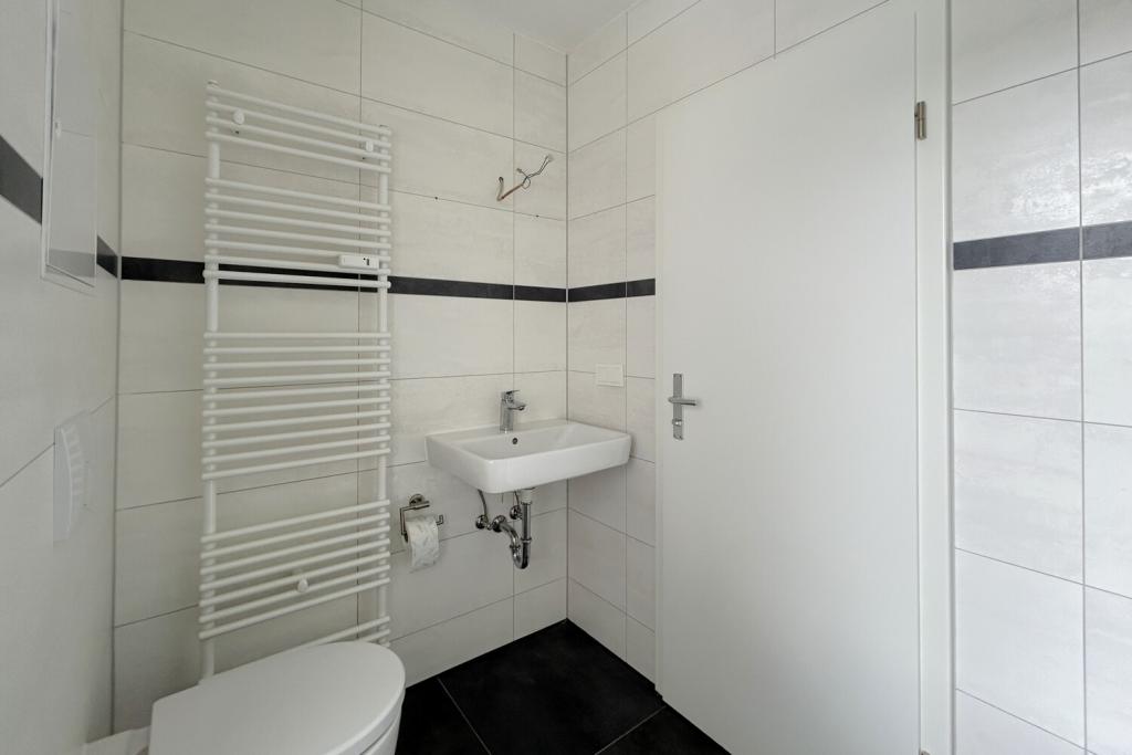 Moderne 1,5 Zimmer-Wohnung in der Belziger Innenstadt - Photo 2