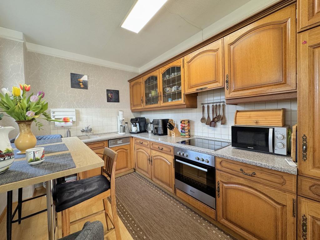 Einbauküche aus Holz