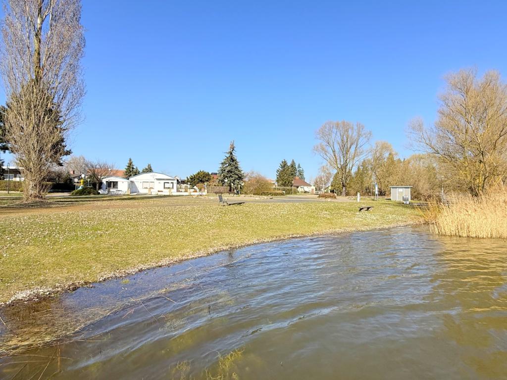 großer Festplatz in Radewege
