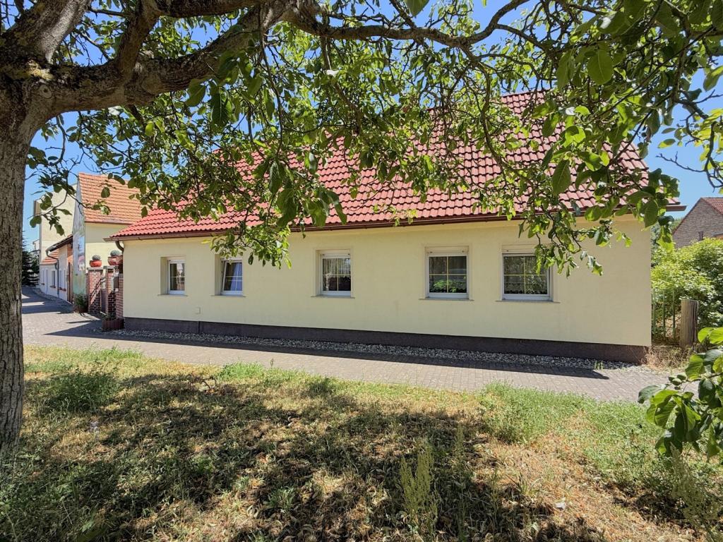 Einfamilienhaus mit ca. 81 m² Wohnfläche