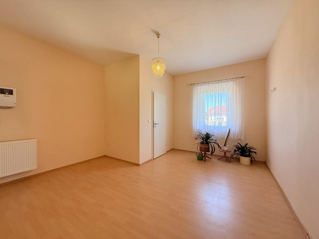 helles Wohnzimmer im Gästehaus