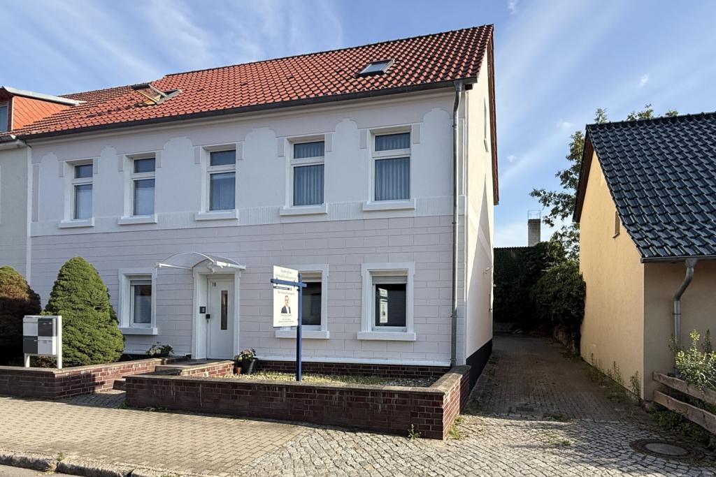 Zwei Etagen. Ein Zuhause. – Modernisierte 3-Zimmer-Maisonettewohnung - Foto 5