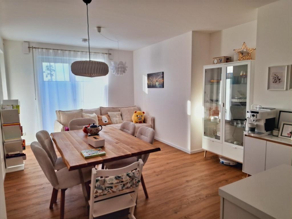zur Miete: moderne 4-Zimmer-Wohnung in exklusiver Stadtlage in Neutraubling - Foto 2