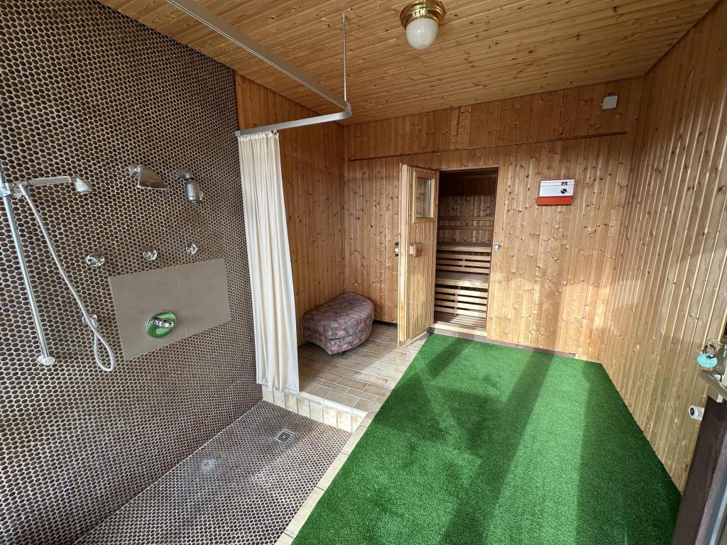 Sauna mit Erlebnisdusche