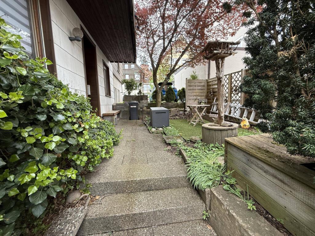 Kleine Gartenterrasse
