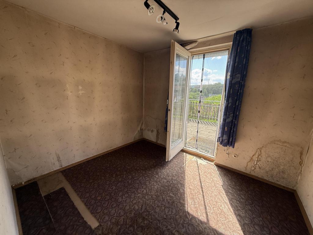 Büro / Ankleide OG