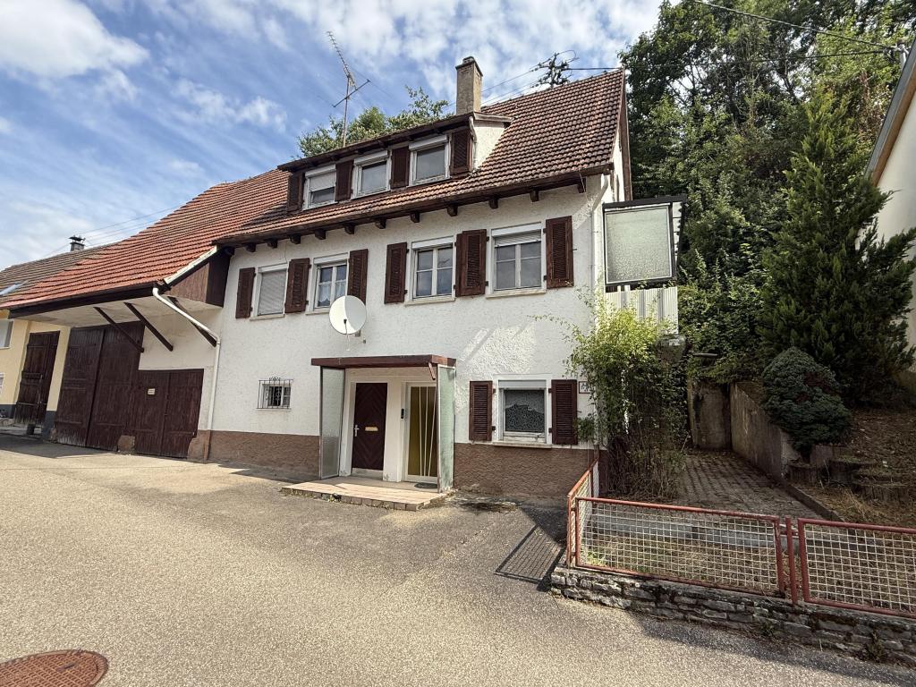 Wohnhaus mit Scheunenanbau
