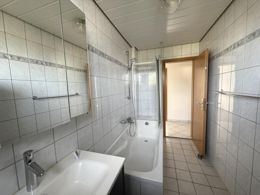 Helle 4-Zimmer-Wohnung mit Balkon in der Südstadt - Photo 5