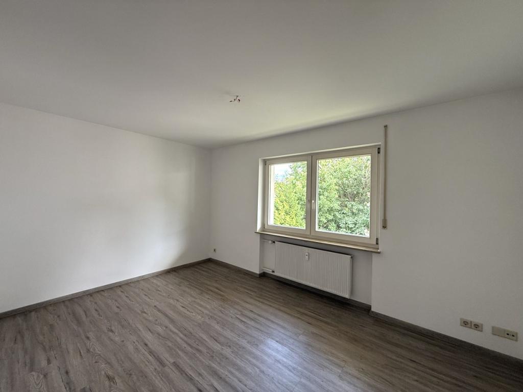 Helle 4-Zimmer-Wohnung mit Balkon in der Südstadt - Photo 1